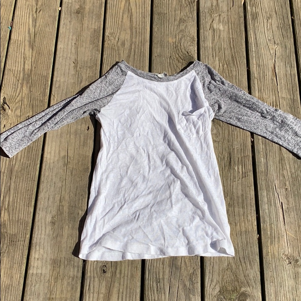 white and gray tshirt